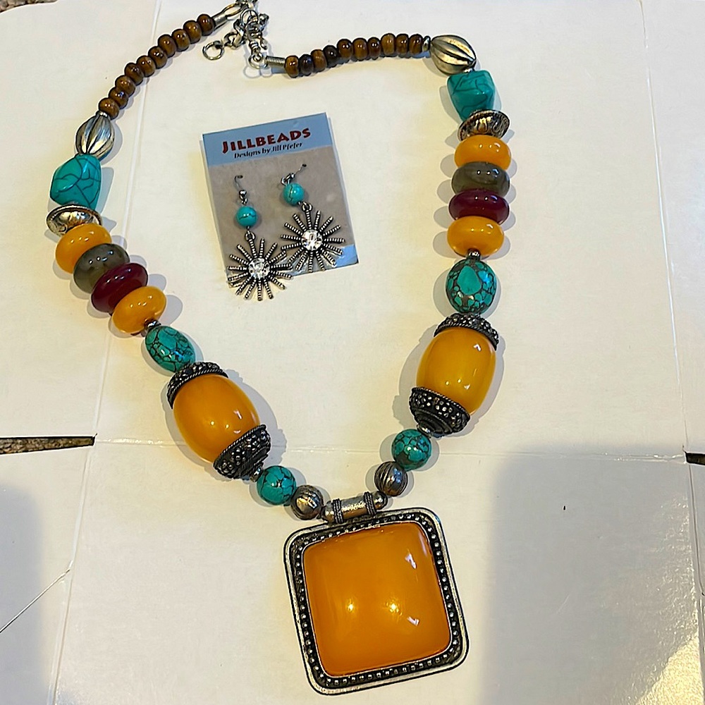 Southwest Boho Turquoise Silver Bead Statement Necklace